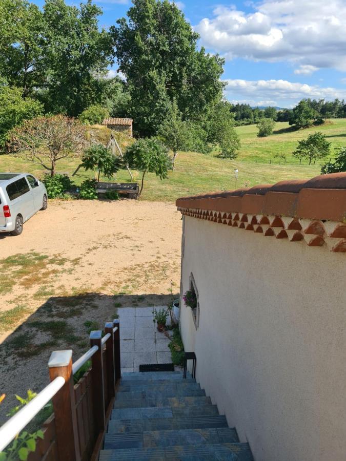 Gite Chez Tiane Saint-Flour-L'Etang 外观 照片