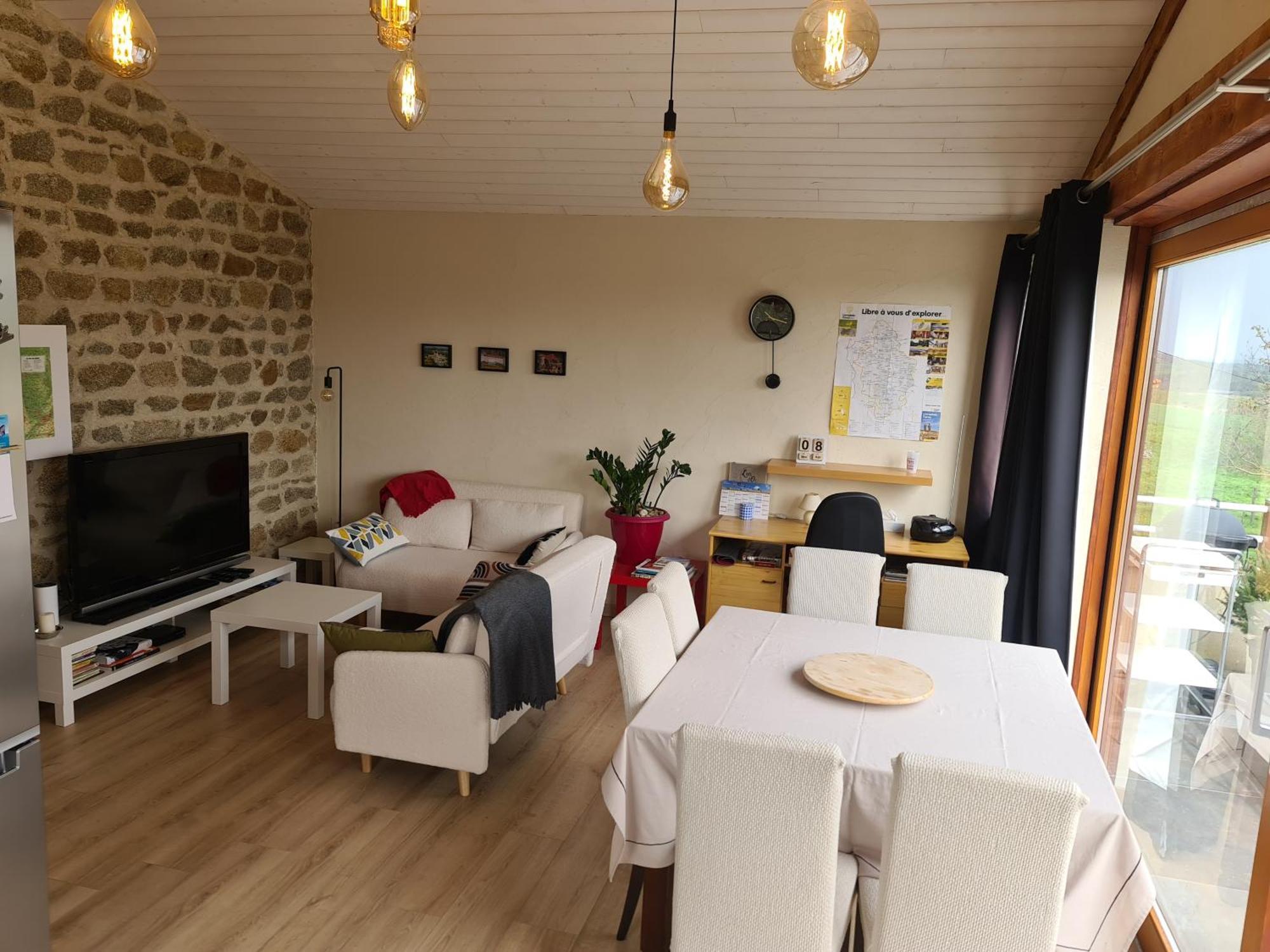 Gite Chez Tiane Saint-Flour-L'Etang 外观 照片