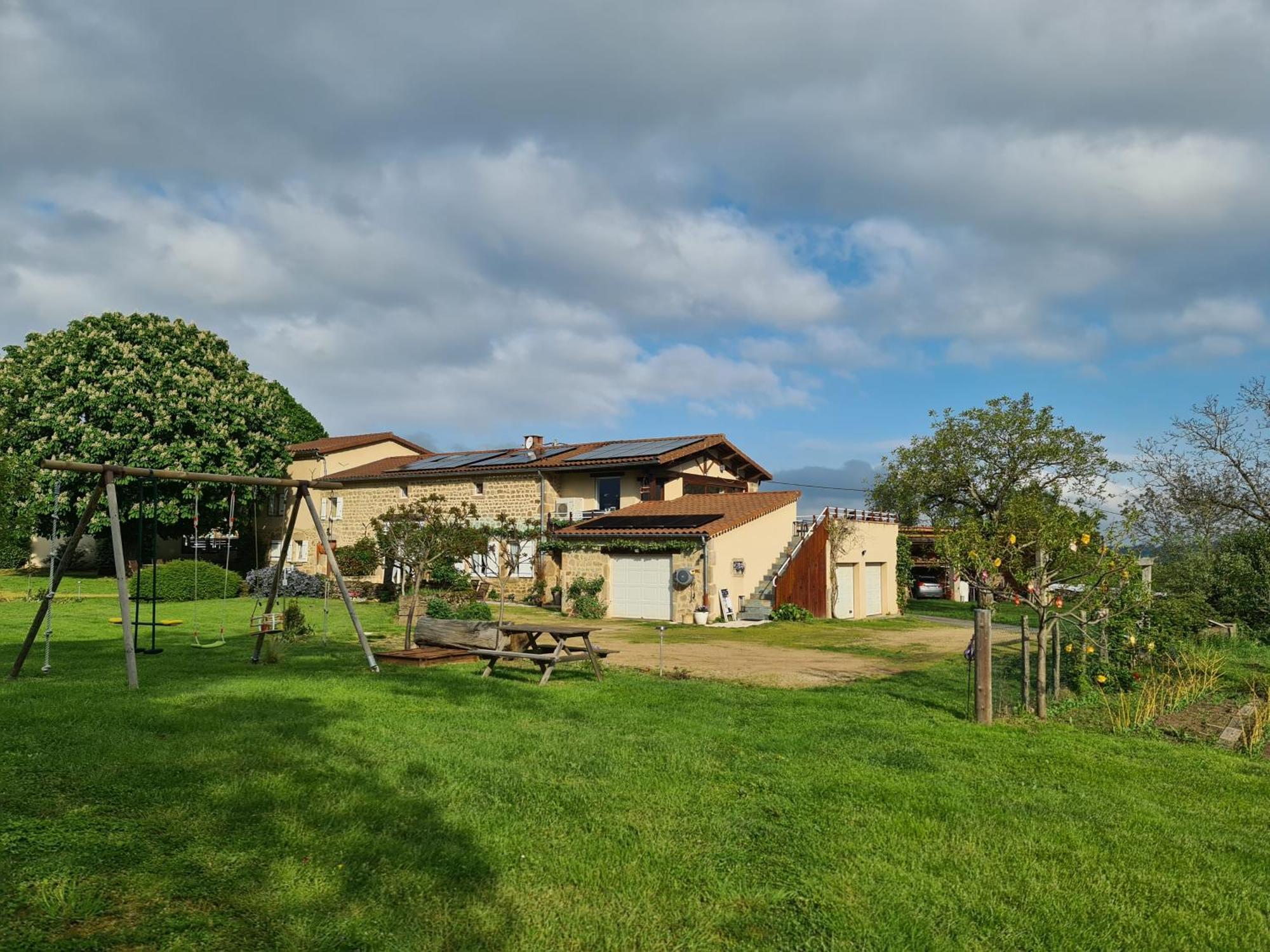 Gite Chez Tiane Saint-Flour-L'Etang 外观 照片