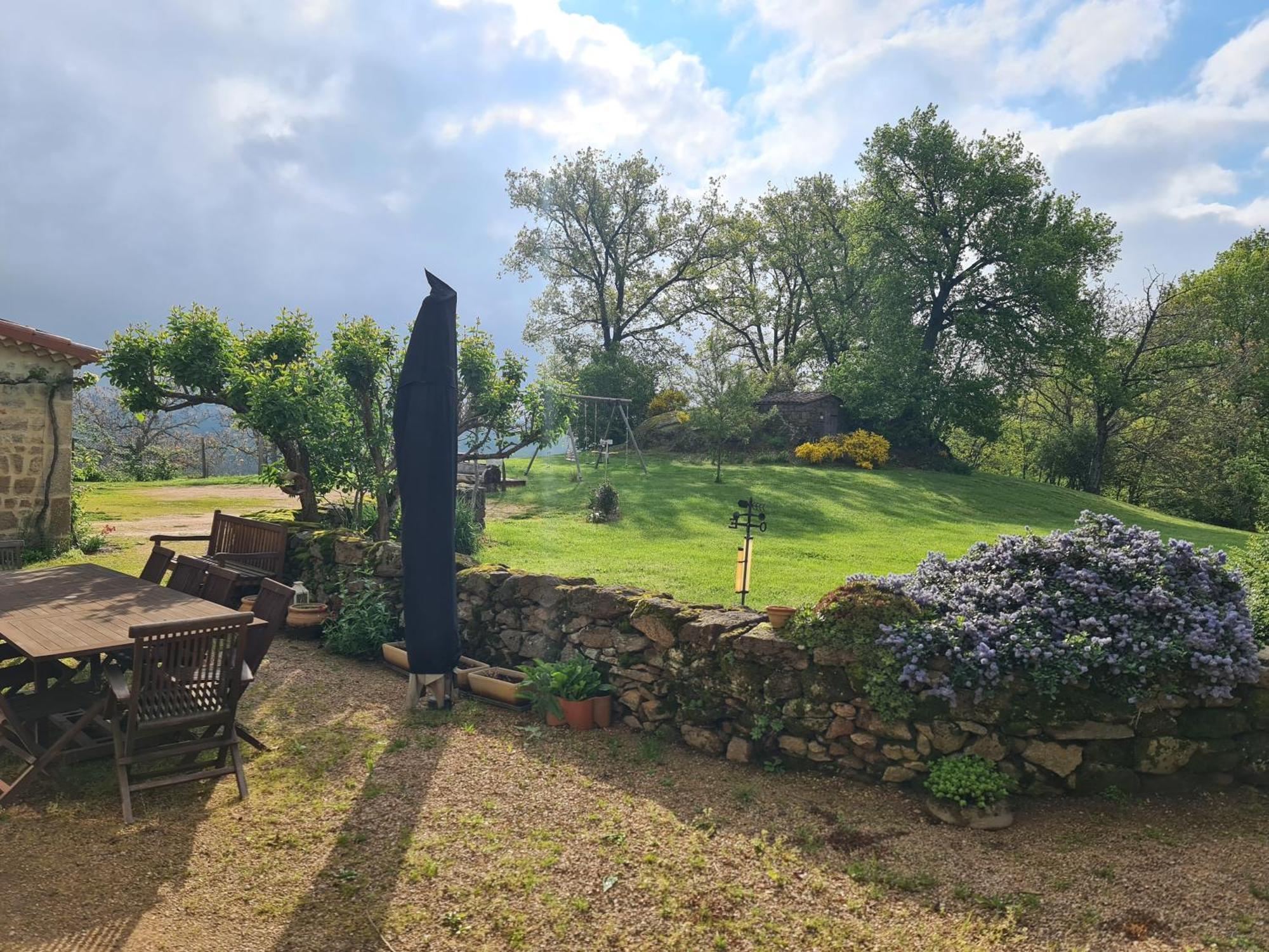Gite Chez Tiane Saint-Flour-L'Etang 外观 照片
